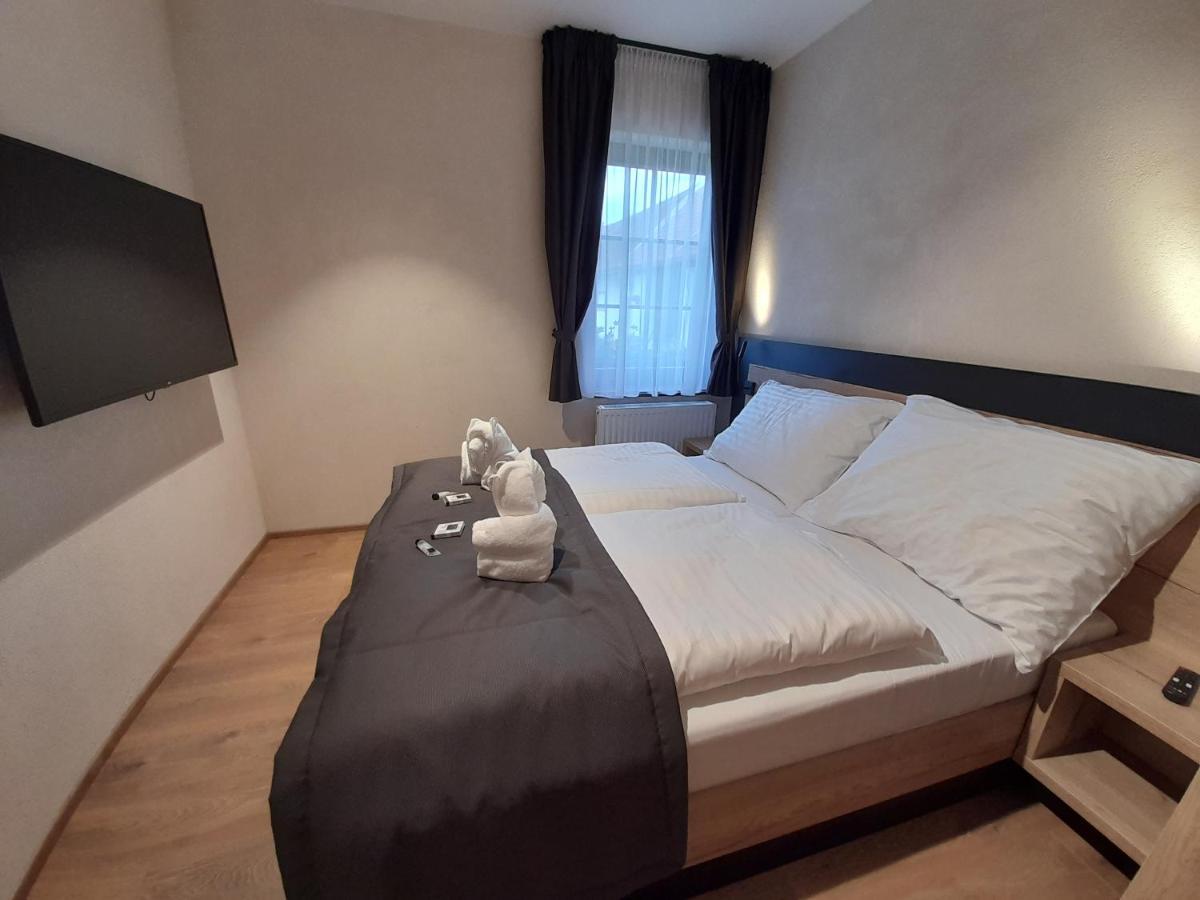 Residence Klazary U Zumberka - Terasove Apartmany Kamenna Eksteriør bilde